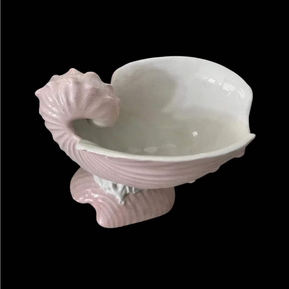 VINTAGE ITALIAN MAJOLICA SEA SHELL PINK & WHITE VASE 7 1/2" X 7" X 4 3/4" ITALY - Picture 10 of 10